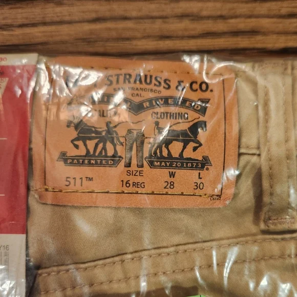 Levi's Boys 511 Slim Fit Brushed Twill Tan Pants | Size 16 W 28 X L 30 NEW - Picture 2 of 2